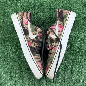 Size 8 - Nike Zoom Stefan Janoski Premium Digi Floral
